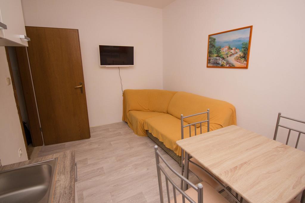 Apartments Mornar Poljica  Ngoại thất bức ảnh