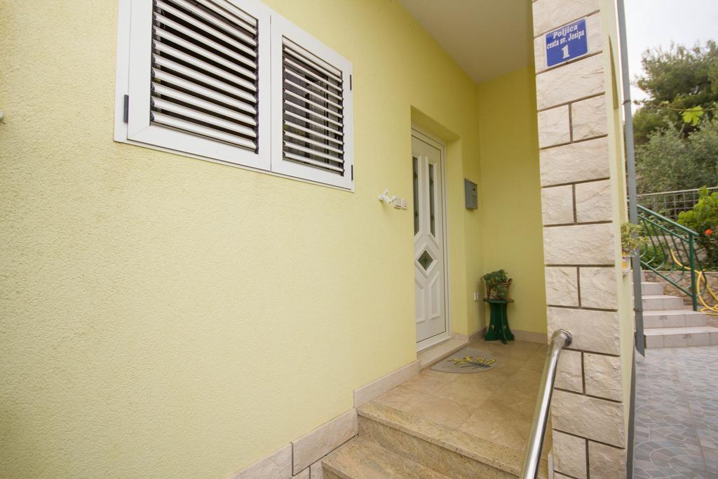 Apartments Mornar Poljica  Ngoại thất bức ảnh